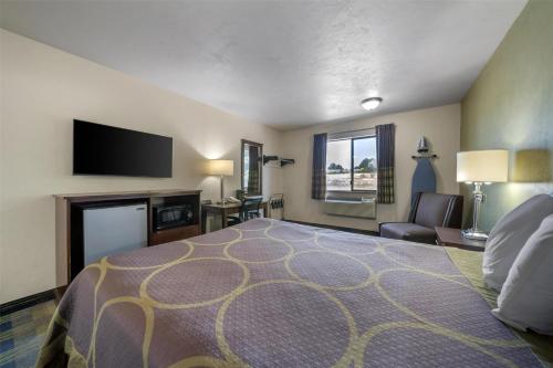 Super 8 by Wyndham Walla Walla - image 2