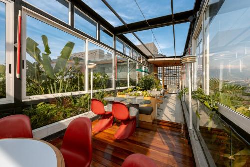 酒吧/Lounge Bar, Landmark Hotel in 麥德林