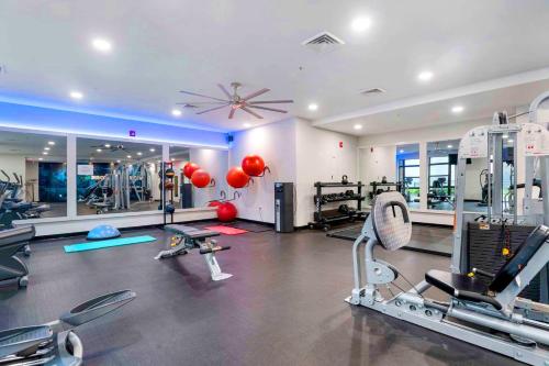 Comfort & Convenience in Trendy Crystal City Loft, Arlington (foto 6)
