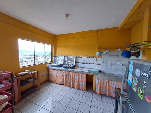 Kitchen, Hotel PENELEU in San Pedro La Laguna