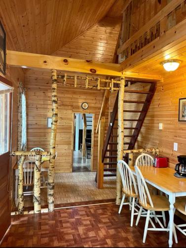 Зручності, The Elms Waterfront Cottages in Лейк Лузерн