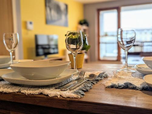 设施服务, 12 Courthouse Square in 克利夫登