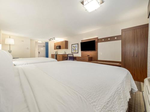 2 king beds