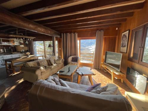 Family Cottage with a View in Sauto