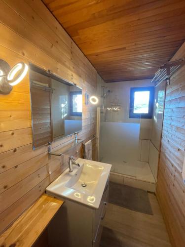 Family Cottage with a View in Sauto