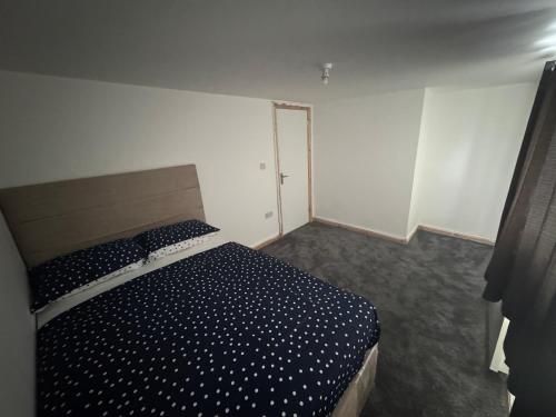 M12 Levenshulme luxury Guesthouse Newly Renovated, Манчестер