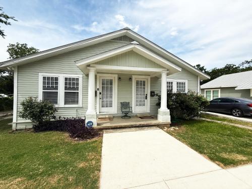 1 BR 1BA Downtown Riverwalk Golf Zoo and Pearl near สวนพฤษชาติซานแอนโตนิโอ