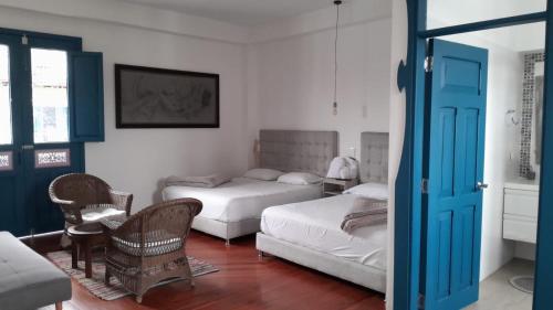 2 double beds, 1 sofa bed