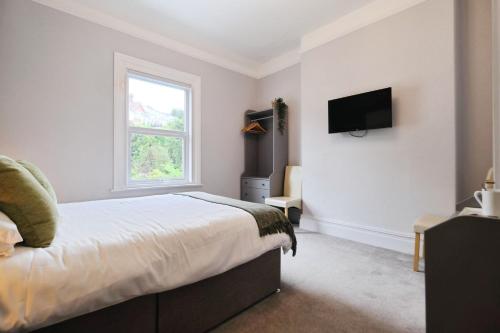 Rowcroft Lodge - image 13