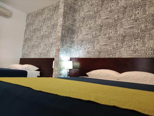 Double Room image 2