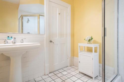 Weatherstation Inn Circa 1911 - image 11