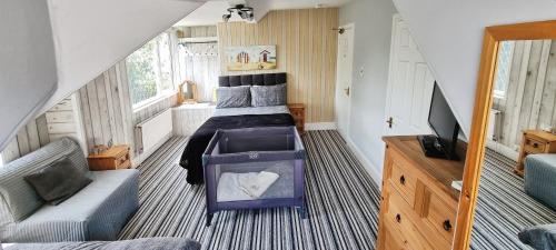 Rowcroft Lodge - image 7