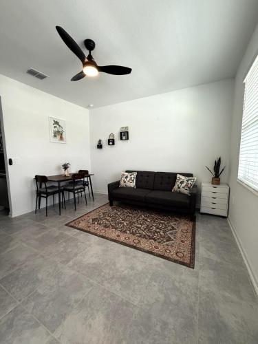 Apartment for remote workers or travel nurses in Eagle Lake (FL)