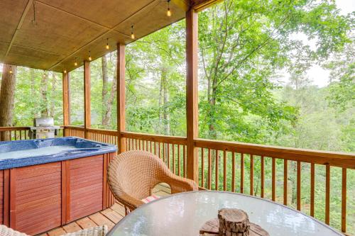 Pet-Friendly Resort Cabin 5 Mi to Dtwn Ellijay! – khách sạn tại East Ellijay (GA)