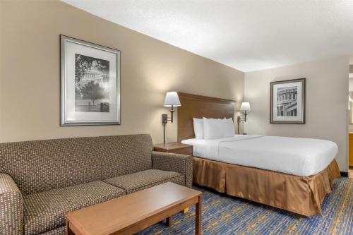 King Room with Sofa Bed - Ground Floor