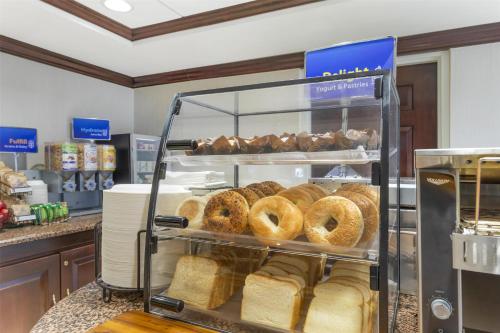 Best Western Dulles Airport Inn - image 8