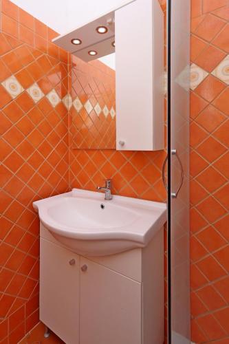 One-Bedroom Apartment with Terrace image 8