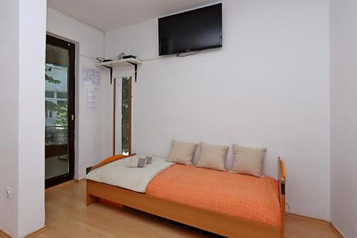 One-Bedroom Apartment with Terrace image 9