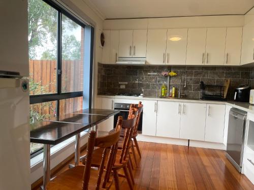 Facilities, Home in Laverton 19 Minutes to Melbourne CBD in Point Cook