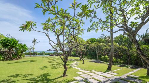 Villa - Beach Front image 1