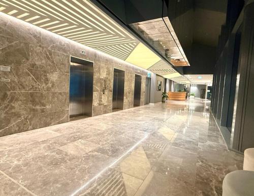 Sydney CBD high level 2 bedroom condo- Pool Gym 4 - image 5