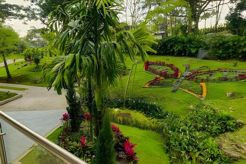 Garden, Reserva tu casa en la naturaleza con camino al rio in Acacias