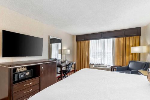 Best Western Plus Grosvenor Airport Hotel - image 3