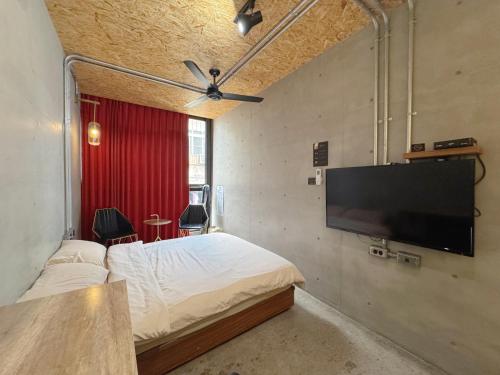 Large Double Room room in K. Gold