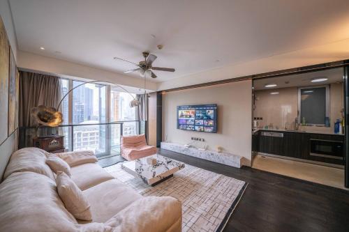 ZHome-Luxury Three-bedroom Suite-Near the Bund, Shanghai (foto 4)