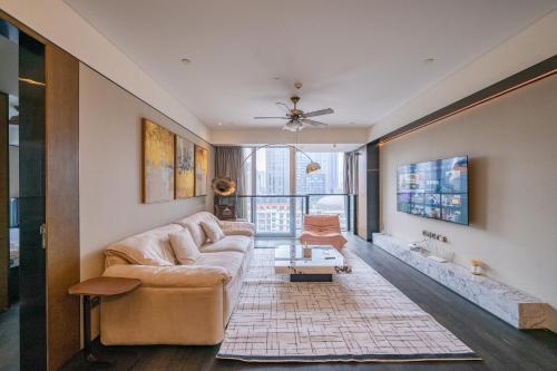 ZHome-Luxury Three-bedroom Suite-Near the Bund, Shanghai (foto 3)