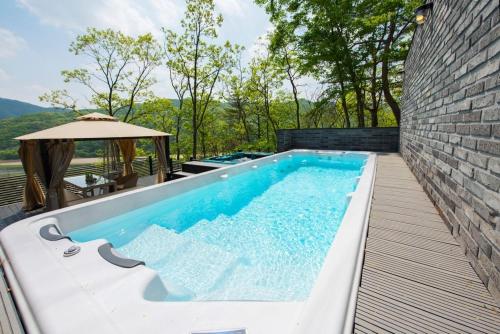 Hongcheon 1191 Private Spa Pool Villa