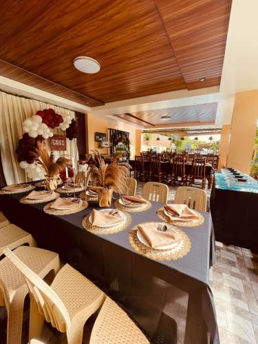 Aloha Ocean View Resort in パンダン