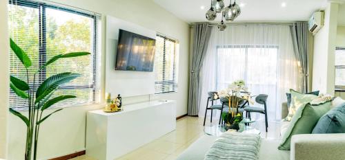 Apt 2 Bed in Stunning Golf Estate, Roodepoort (fotografie 2)