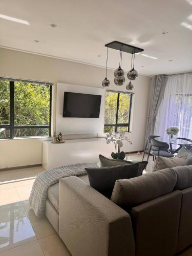 Apt 2 Bed in Stunning Golf Estate, Roodepoort (fotografie 10)