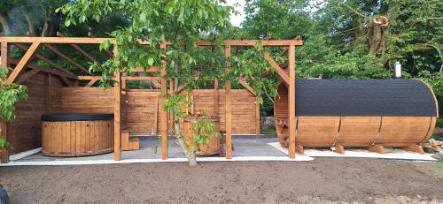 3 twin beds