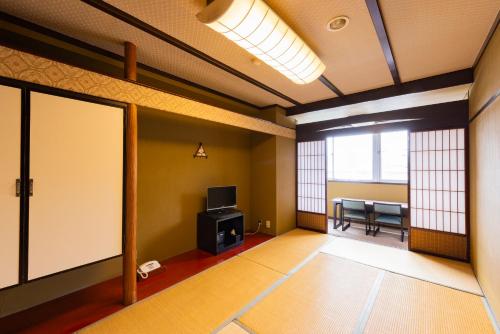 武雄温泉・大正浪漫の宿 京都屋【8畳和室】バス付＿3名定員