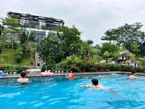 Lakeside View Villa Chuong My Ha Noi - 수영장