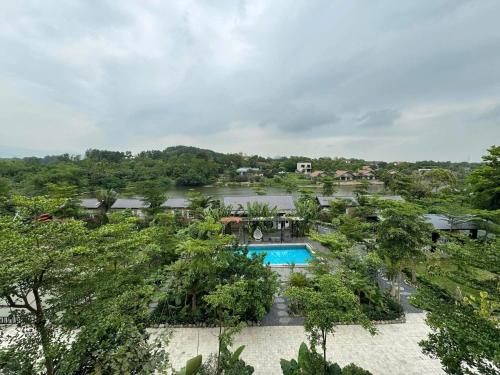 Garden, Lakeside View Villa Chuong My Ha Noi in Chuong My
