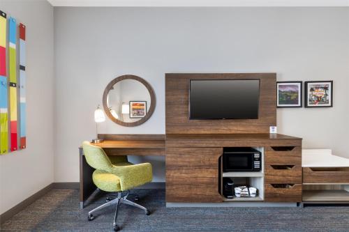 Hampton Inn Las Vegas/North Speedway - image 9