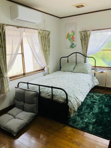 Shiroishi fox house