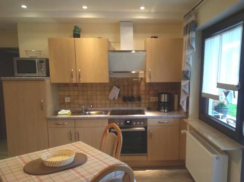 Ferienwohnung Meyer mit Garten in 阿恩多夫