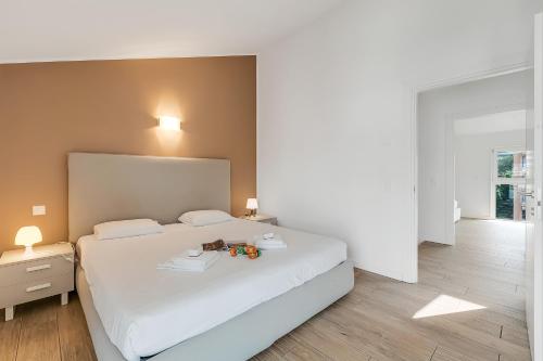 Modern apartment in Lugano - image 14