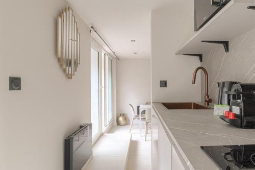 Charmant studio avec terrasse, Saint-Didier in 9e arrondissement