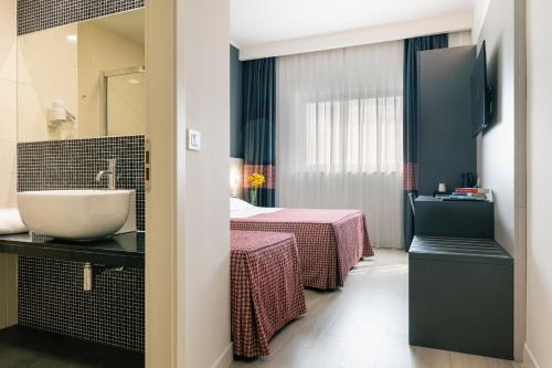 Hotel Michelino Bologna Fiera - image 5