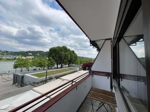 Riverside Retreat in Koblenz in Koblenz, Deutschland