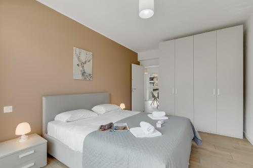 Modern apartment in Lugano - image 7