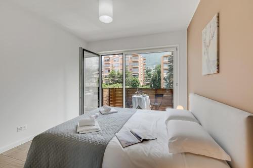 Modern apartment in Lugano - image 4