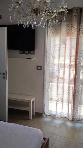 One-Bedroom Apartment image 10