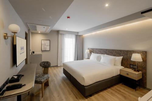 Superior Double Room image 6