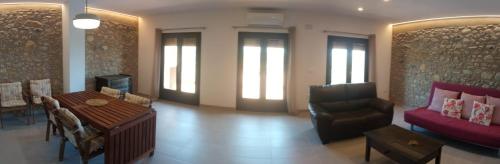 L'horitzó II (L'horitzo II) in El Pujol